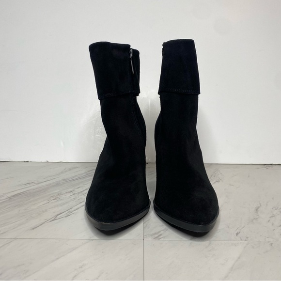 Blondo Sidnee Black Suede Heeled Bootie 7 - Picture 2 of 15